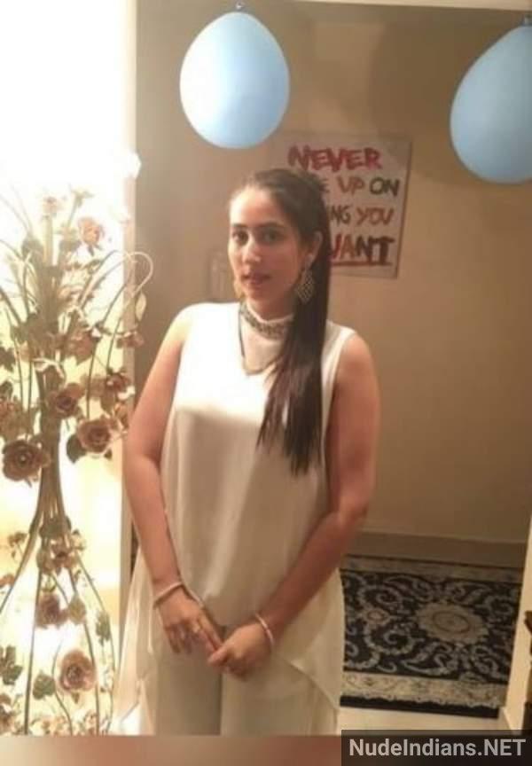 https://pub-5fcdf72a54cd4edbb03ec3edaa415a42.r2.dev/nakedleaks/exposed:_online_leak_of_naked_photos_of_teenage_girls/11.jpg