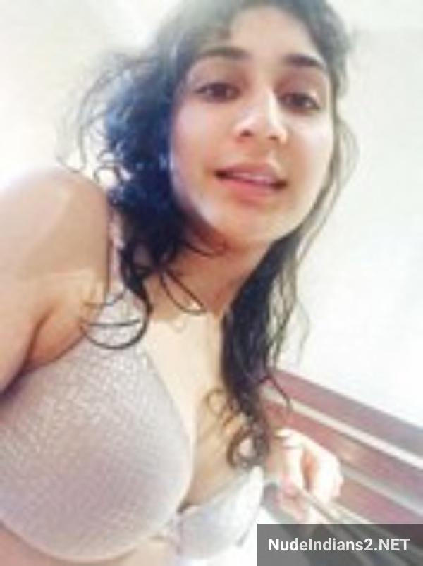 https://pub-5fcdf72a54cd4edbb03ec3edaa415a42.r2.dev/nakedleaks/exposed:_patiala_woman_poonam_dhillon's_risqué_photos_with_boss/4.jpg