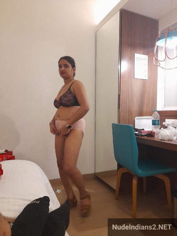 https://pub-5fcdf72a54cd4edbb03ec3edaa415a42.r2.dev/nakedleaks/exposed:_scandalous_photos_of_surat_gujarati_woman_rajashree_patel/59.jpg