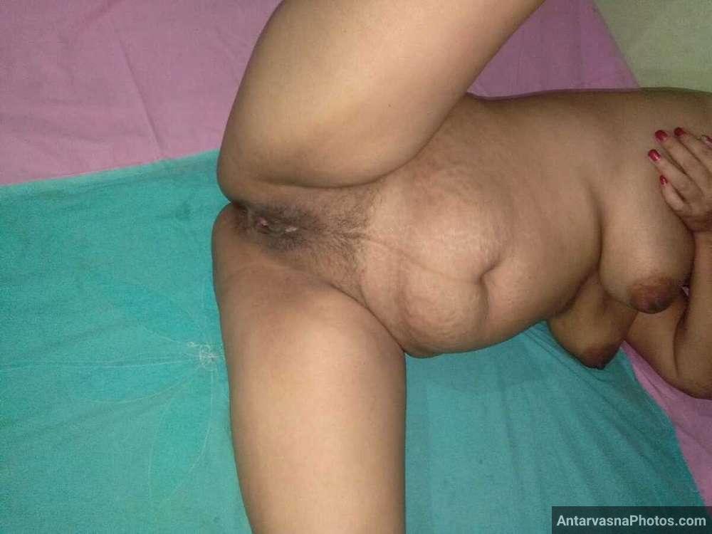 https://pub-5fcdf72a54cd4edbb03ec3edaa415a42.r2.dev/nakedleaks/exposed:_school_principal_aunt_reveals_thirsty_pussy_-_explicit_images/4.jpg