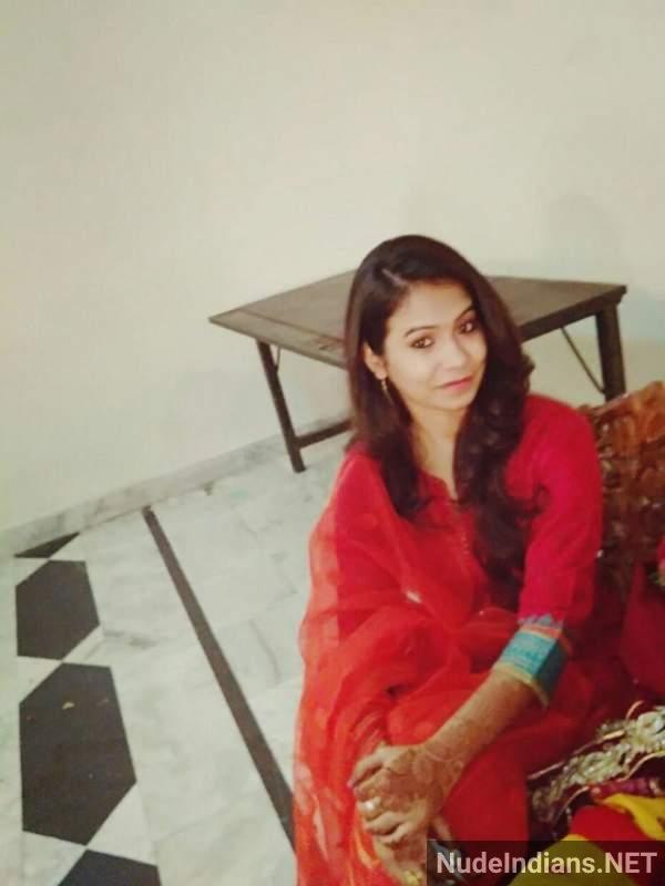https://pub-5fcdf72a54cd4edbb03ec3edaa415a42.r2.dev/nakedleaks/exposed:_seductive_kerala_gf_reveals_all_on_camera/19.jpg