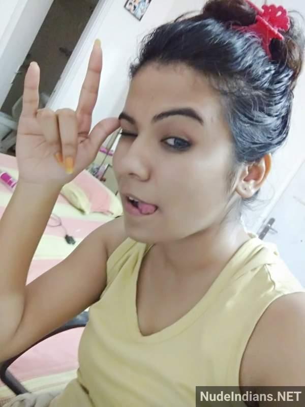 https://pub-5fcdf72a54cd4edbb03ec3edaa415a42.r2.dev/nakedleaks/exposed:_seductive_kerala_gf_reveals_all_on_camera/40.jpg