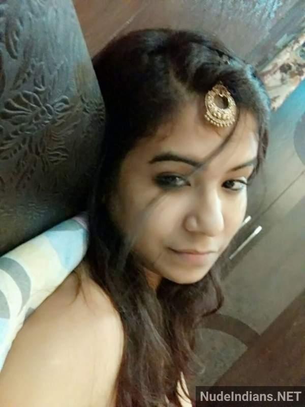 https://pub-5fcdf72a54cd4edbb03ec3edaa415a42.r2.dev/nakedleaks/exposed:_seductive_kerala_gf_reveals_all_on_camera/42.jpg