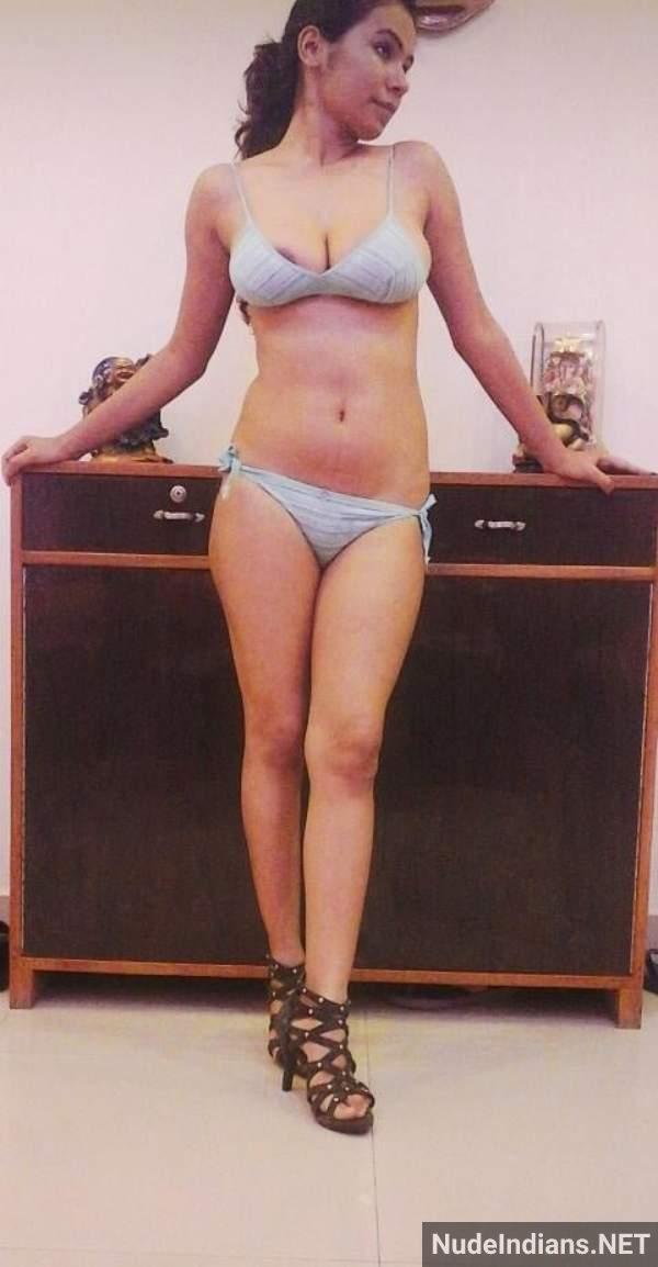 https://pub-5fcdf72a54cd4edbb03ec3edaa415a42.r2.dev/nakedleaks/exposed:_seductive_kerala_gf_reveals_all_on_camera/60.jpg