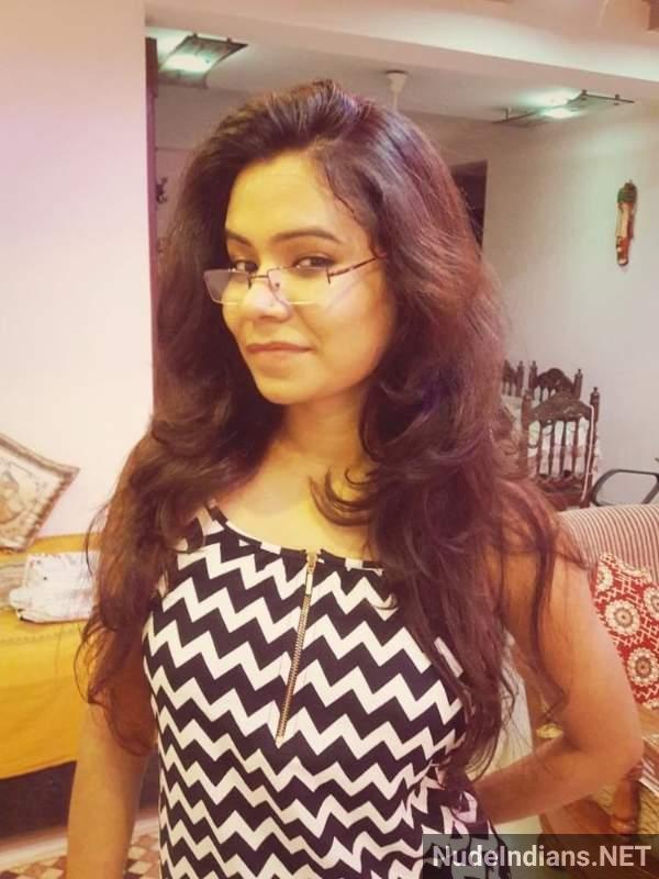 https://pub-5fcdf72a54cd4edbb03ec3edaa415a42.r2.dev/nakedleaks/exposed:_seductive_kerala_gf_reveals_all_on_camera/78.jpg
