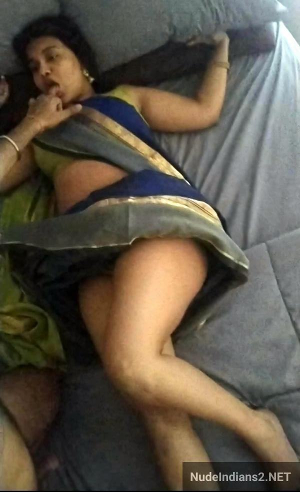 https://pub-5fcdf72a54cd4edbb03ec3edaa415a42.r2.dev/nakedleaks/exposed:_tamil_cam_model_kruthika's_scandalous_affair_captured_in_pictures/69.jpg