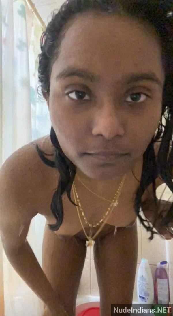 https://pub-5fcdf72a54cd4edbb03ec3edaa415a42.r2.dev/nakedleaks/exposed:_telugu_girlfriend_shares_intimate_photos/109.jpg