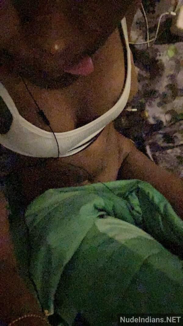 https://pub-5fcdf72a54cd4edbb03ec3edaa415a42.r2.dev/nakedleaks/exposed:_telugu_girlfriend_shares_intimate_photos/147.jpg
