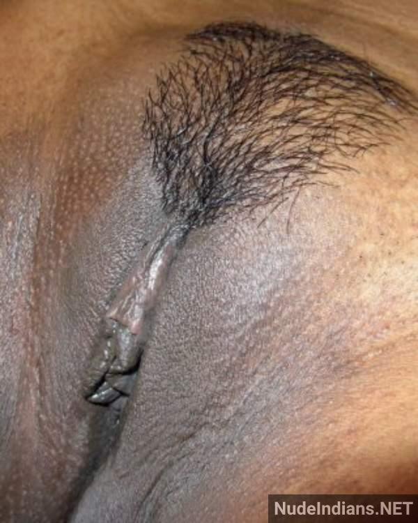 https://pub-5fcdf72a54cd4edbb03ec3edaa415a42.r2.dev/nakedleaks/exposed:_unveiled_kerala_housewives_revealing_themselves_online/41.jpg