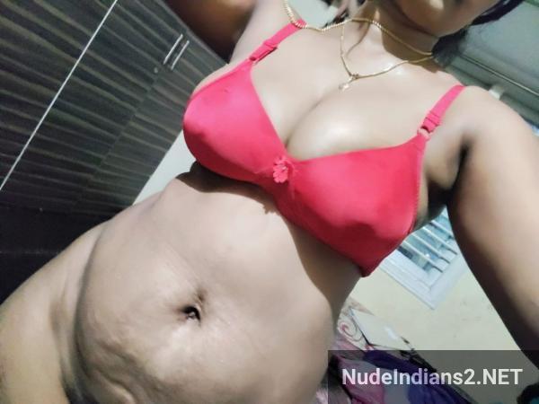https://pub-5fcdf72a54cd4edbb03ec3edaa415a42.r2.dev/nakedleaks/exposed_affair:_rukmini's_amaravathi_telugu_scandal/117.jpg