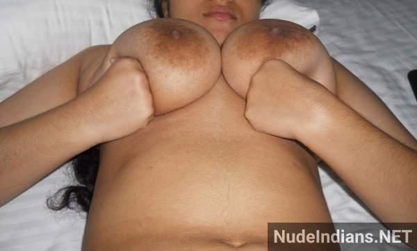 https://pub-5fcdf72a54cd4edbb03ec3edaa415a42.r2.dev/nakedleaks/exposed_busty_milfs_and_seductive_bhabhi_photos/0.jpg