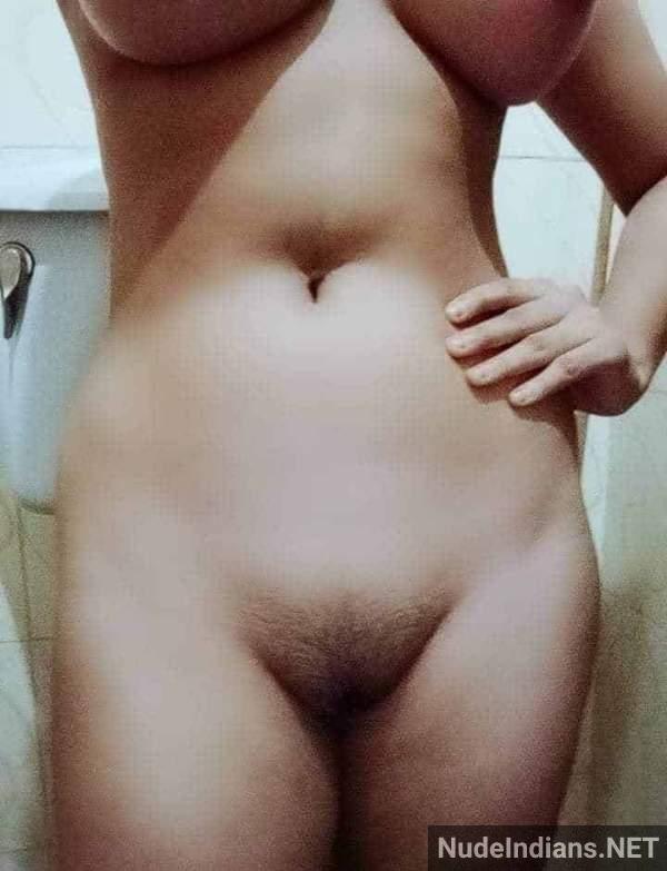https://pub-5fcdf72a54cd4edbb03ec3edaa415a42.r2.dev/nakedleaks/exposed_busty_milfs_and_seductive_bhabhi_photos/17.jpg