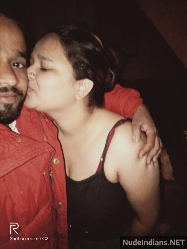 https://pub-5fcdf72a54cd4edbb03ec3edaa415a42.r2.dev/nakedleaks/exposed_cheating_couples_in_private_photo_gallery/24.jpg