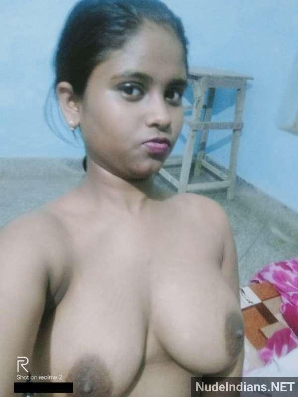 https://pub-5fcdf72a54cd4edbb03ec3edaa415a42.r2.dev/nakedleaks/exposed_desi_bhabhi_and_mature_women's_juicy_juggs_images/14.jpg