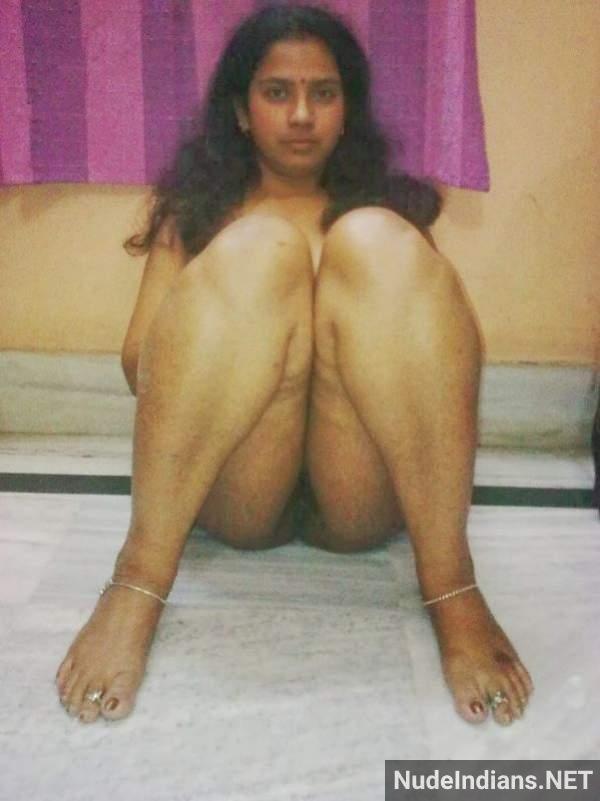 https://pub-5fcdf72a54cd4edbb03ec3edaa415a42.r2.dev/nakedleaks/exposed_desi_girls'_nude_photos_and_xxx_selfies/18.jpg