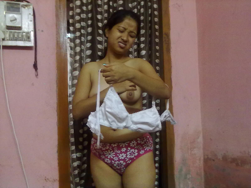 Exposed Images of a Girl from Assam