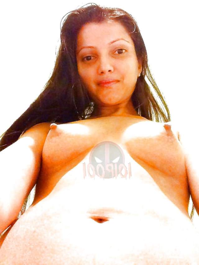 https://pub-5fcdf72a54cd4edbb03ec3edaa415a42.r2.dev/nakedleaks/exposed_images_of_a_young_woman_from_delhi/0.jpg