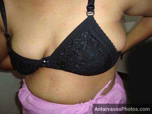 https://pub-5fcdf72a54cd4edbb03ec3edaa415a42.r2.dev/nakedleaks/exposed_images_of_indian_aunt's_large_bust/3.jpg
