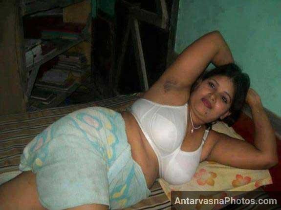 https://pub-5fcdf72a54cd4edbb03ec3edaa415a42.r2.dev/nakedleaks/exposed_indian_aunties_displaying_sensual_bosoms/7.jpg