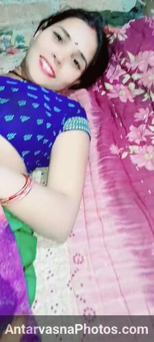 https://pub-5fcdf72a54cd4edbb03ec3edaa415a42.r2.dev/nakedleaks/exposed_indian_wife's_breasts_and_vagina_pictures/1.jpg