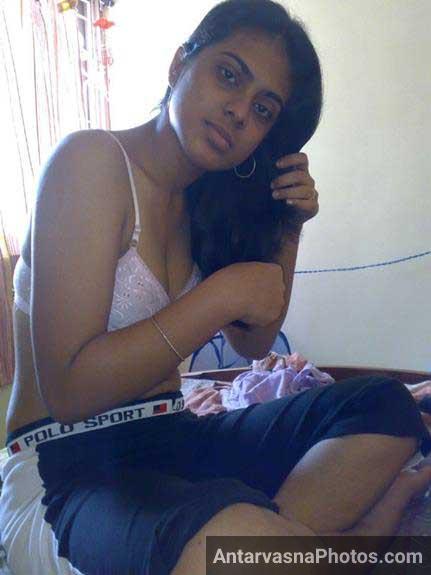 https://pub-5fcdf72a54cd4edbb03ec3edaa415a42.r2.dev/nakedleaks/exposed_photos_of_farah,_an_indian_woman/0.jpg