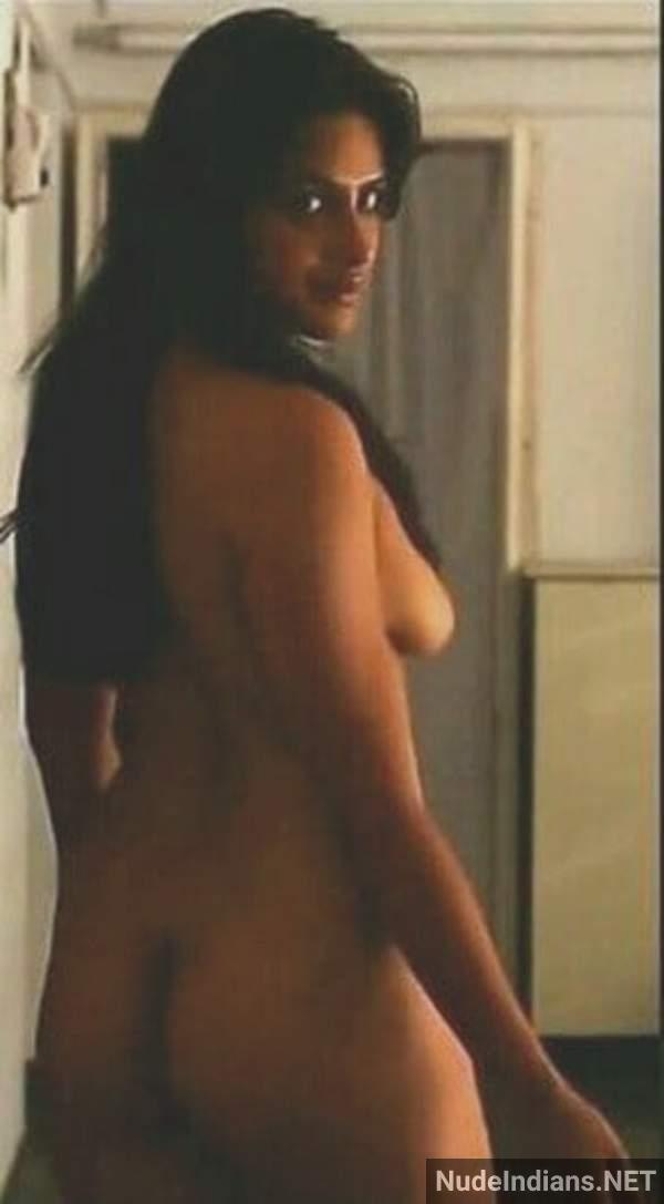 https://pub-5fcdf72a54cd4edbb03ec3edaa415a42.r2.dev/nakedleaks/exposed_photos_of_indian_girls_showing_sensual_images/19.jpg