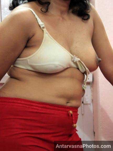 https://pub-5fcdf72a54cd4edbb03ec3edaa415a42.r2.dev/nakedleaks/exposed_pictures_of_indian_beauty_aparajiya/2.jpg