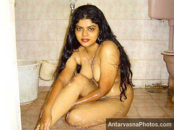 https://pub-5fcdf72a54cd4edbb03ec3edaa415a42.r2.dev/nakedleaks/exposing_indian_ladies:_captivating_shower_images_of_neha/5.jpg