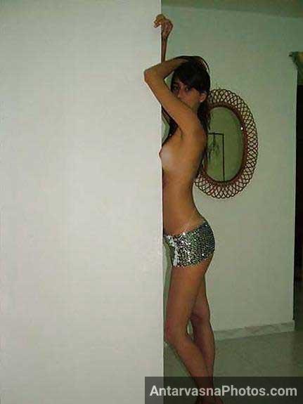 https://pub-5fcdf72a54cd4edbb03ec3edaa415a42.r2.dev/nakedleaks/exposing_the_sensual_side_of_the_parlor_owner's_daughter/3.jpg