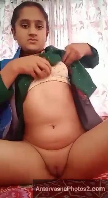 https://pub-5fcdf72a54cd4edbb03ec3edaa415a42.r2.dev/nakedleaks/exposing_young_girl's_virgin_pussy_in_desi_mms_pictures/2.jpg