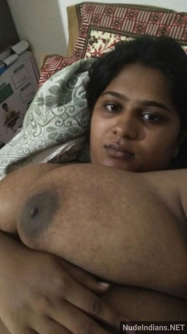 https://pub-5fcdf72a54cd4edbb03ec3edaa415a42.r2.dev/nakedleaks/exposure_of_60_delhi_couples_in_wife_swapping_scandal/38.jpg