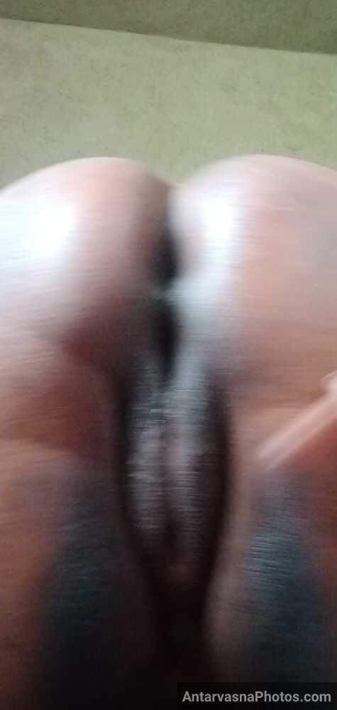 https://pub-5fcdf72a54cd4edbb03ec3edaa415a42.r2.dev/nakedleaks/exposure_of_74_captivating_images_of_gujarati_village_aunt's_intimate_moments/17.jpg