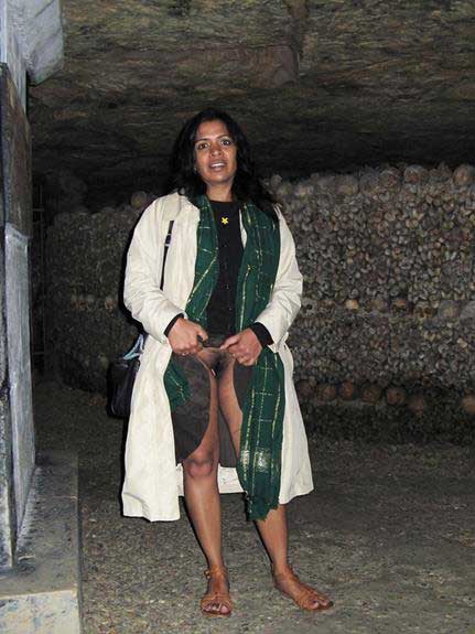 https://pub-5fcdf72a54cd4edbb03ec3edaa415a42.r2.dev/nakedleaks/exposure_of_punjabi_auntie's_pubic_hair/2.jpg