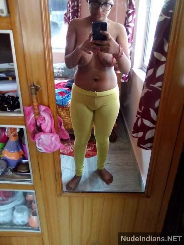 https://pub-5fcdf72a54cd4edbb03ec3edaa415a42.r2.dev/nakedleaks/exposure_of_scandal:_marathi_wife's_affair_with_thane_boss/87.jpg