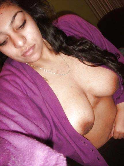 https://pub-5fcdf72a54cd4edbb03ec3edaa415a42.r2.dev/nakedleaks/exquisite_desi_aunties_with_beautiful_physique/0.jpg