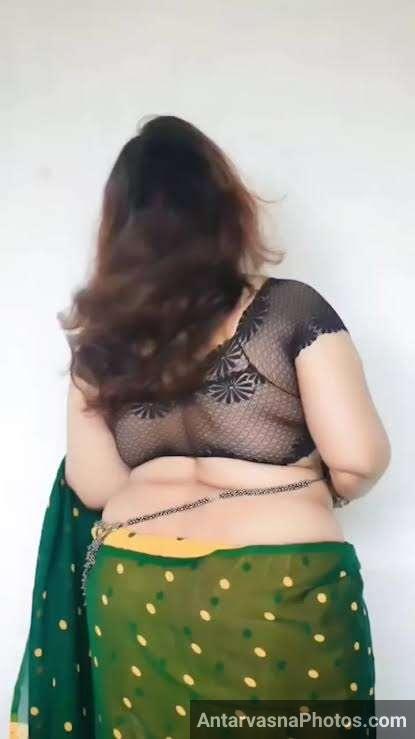 https://pub-5fcdf72a54cd4edbb03ec3edaa415a42.r2.dev/nakedleaks/exquisite_images_of_indian_women_with_large_posteriors/10.jpg