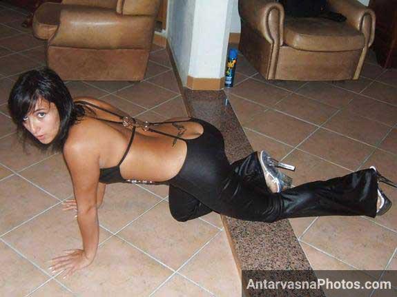 https://pub-5fcdf72a54cd4edbb03ec3edaa415a42.r2.dev/nakedleaks/filmmaker_and_model_intimate_moments_captured_in_indian_photos/1.jpg