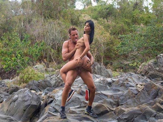 https://pub-5fcdf72a54cd4edbb03ec3edaa415a42.r2.dev/nakedleaks/first-time_outdoor_anal_pleasure_photo/1.jpg