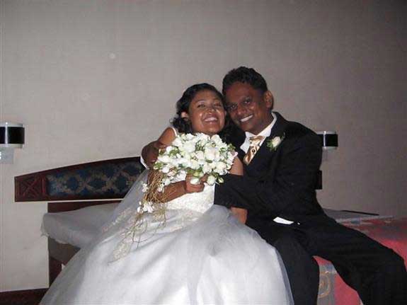 https://pub-5fcdf72a54cd4edbb03ec3edaa415a42.r2.dev/nakedleaks/first_encounter_of_an_innocent_bride/0.jpg