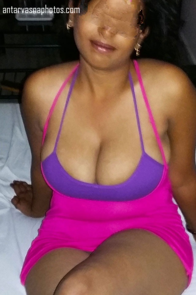 https://pub-5fcdf72a54cd4edbb03ec3edaa415a42.r2.dev/nakedleaks/former_partner_dolly's_photos_of_large_breasts/0.jpg