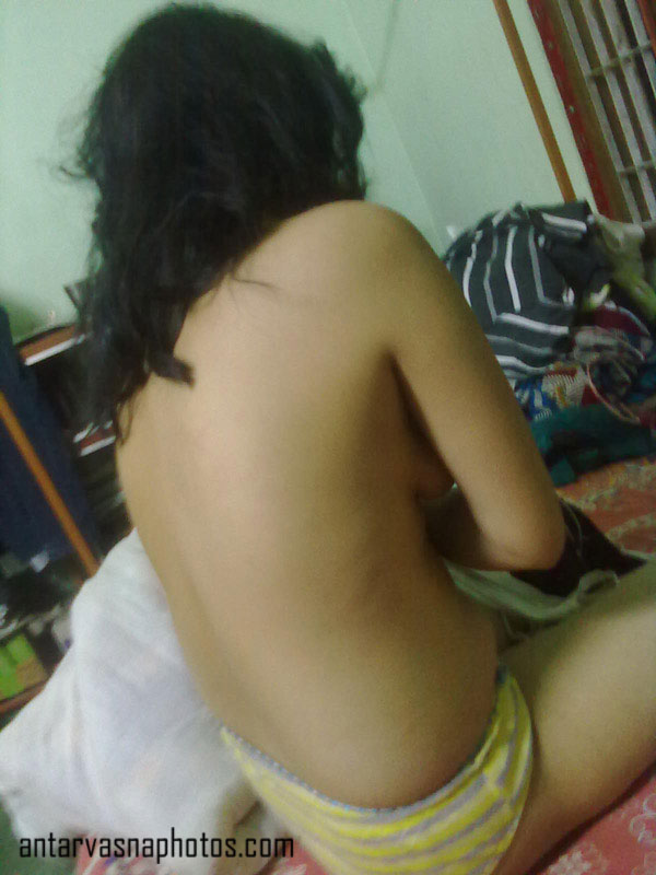 https://pub-5fcdf72a54cd4edbb03ec3edaa415a42.r2.dev/nakedleaks/friend's_sister's_exposed_indian_pictures/4.jpg