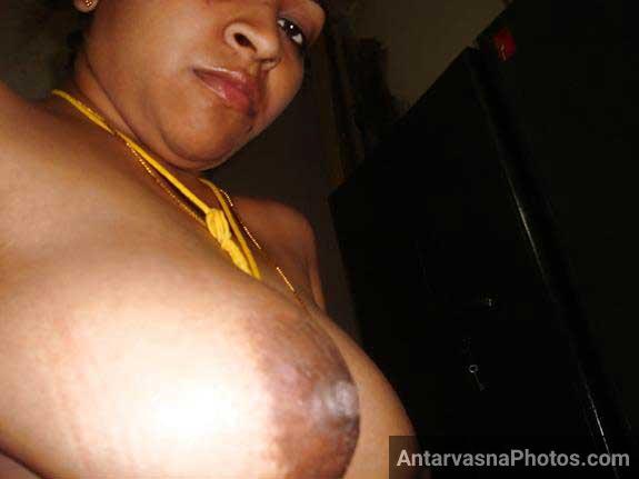 https://pub-5fcdf72a54cd4edbb03ec3edaa415a42.r2.dev/nakedleaks/friend_encounters_sensual_moment_with_friend's_mother_-_provocative_picture/4.jpg