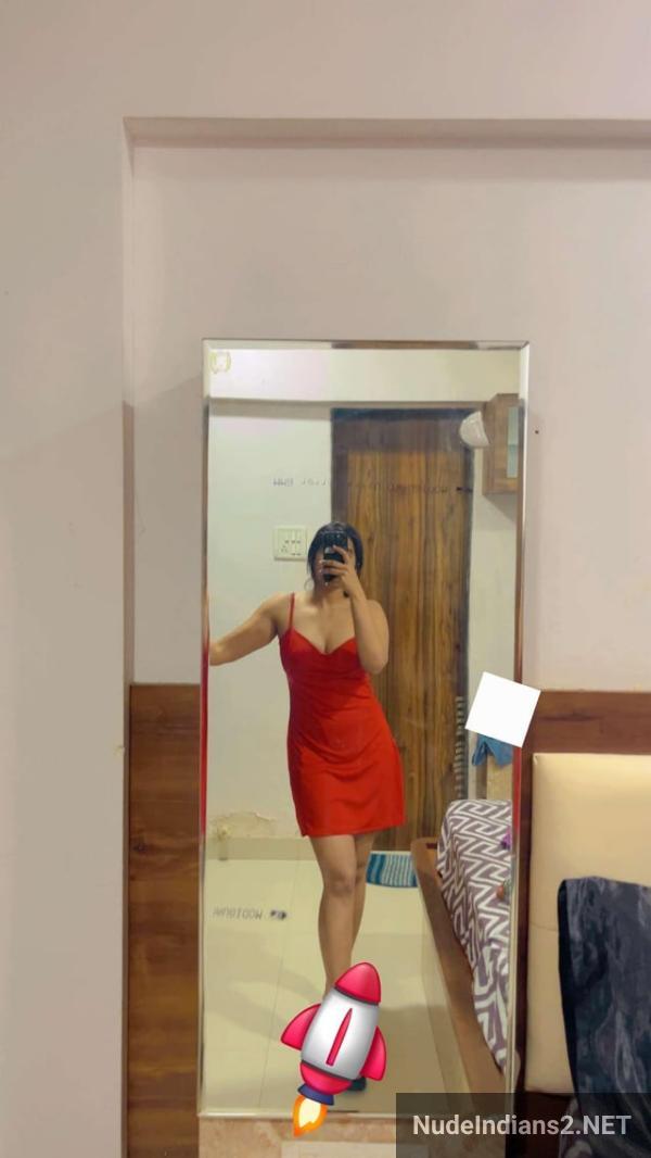 https://pub-5fcdf72a54cd4edbb03ec3edaa415a42.r2.dev/nakedleaks/friend_sister_shivani_exposes_body_in_discreet_selfies/17.jpg