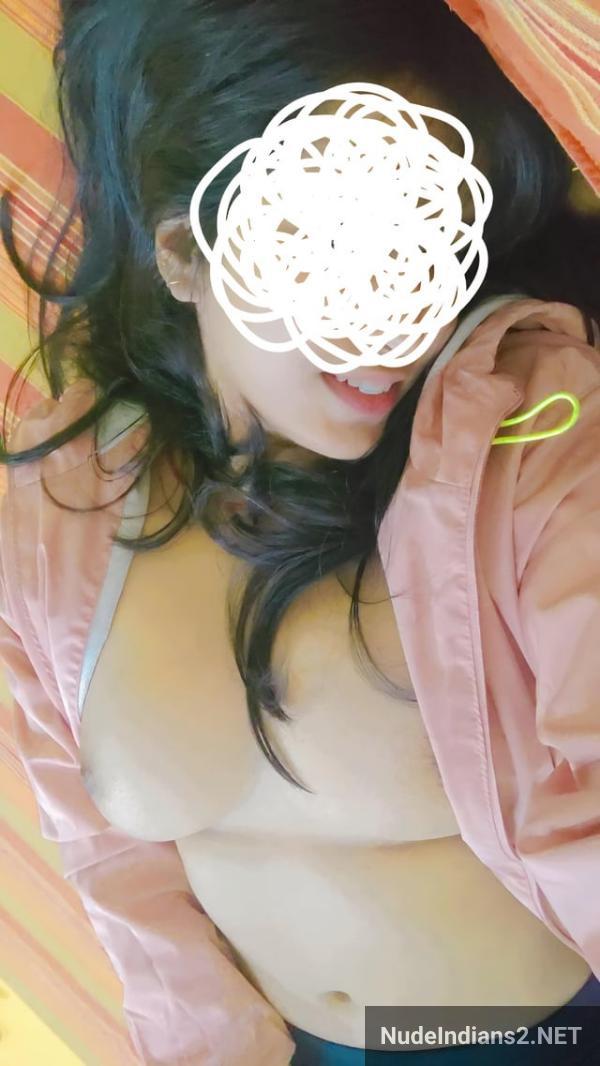 https://pub-5fcdf72a54cd4edbb03ec3edaa415a42.r2.dev/nakedleaks/friend_sister_shivani_exposes_body_in_discreet_selfies/78.jpg