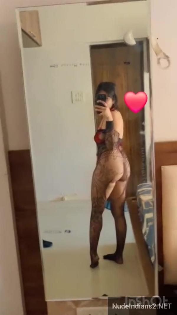 https://pub-5fcdf72a54cd4edbb03ec3edaa415a42.r2.dev/nakedleaks/friend_sister_shivani_exposes_body_in_discreet_selfies/9.jpg