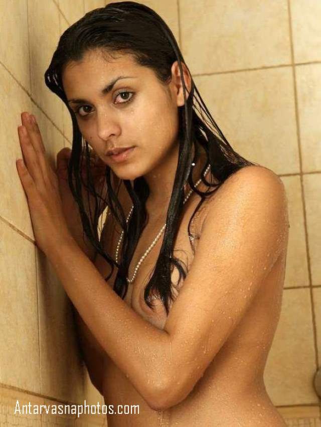 https://pub-5fcdf72a54cd4edbb03ec3edaa415a42.r2.dev/nakedleaks/girl_relaxes_antarvasna_in_shower_with_pictures/4.jpg
