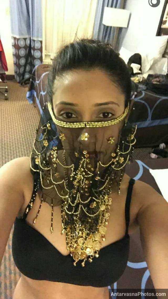 https://pub-5fcdf72a54cd4edbb03ec3edaa415a42.r2.dev/nakedleaks/glimpse_of_gwalior's_salma_and_her_stunning_photos/0.jpg