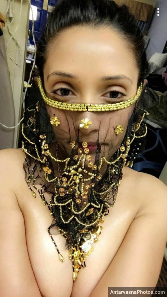 https://pub-5fcdf72a54cd4edbb03ec3edaa415a42.r2.dev/nakedleaks/glimpse_of_gwalior's_salma_and_her_stunning_photos/1.jpg