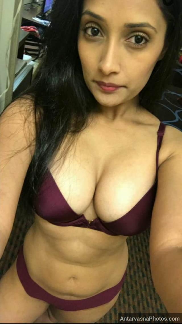 https://pub-5fcdf72a54cd4edbb03ec3edaa415a42.r2.dev/nakedleaks/glimpse_of_gwalior's_salma_and_her_stunning_photos/25.jpg