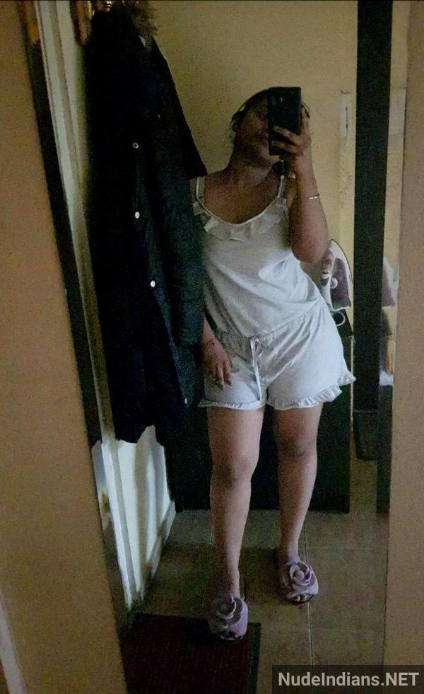 https://pub-5fcdf72a54cd4edbb03ec3edaa415a42.r2.dev/nakedleaks/gorgeous_kerala_woman_nandini_entices_her_boyfriend_with_her_ample_chest/2.jpg